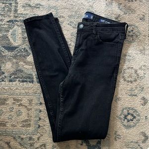 Holster Mid-Rise Super Skinny Black Jeans!